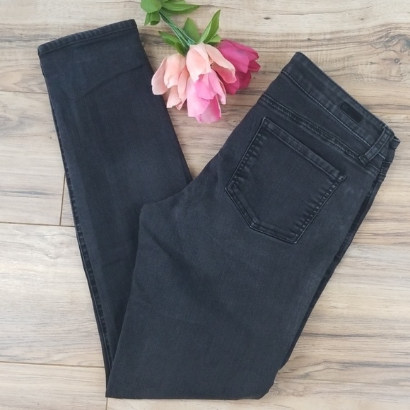 Kut from the Kloth Denim - KFTK 👖 Skinny Size 8